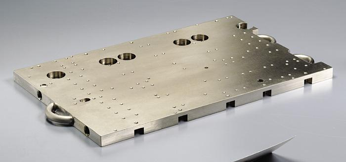 Sandwich Design Flexible Liquid Path Cold Plate